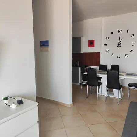 Sunny Apartment Sarande